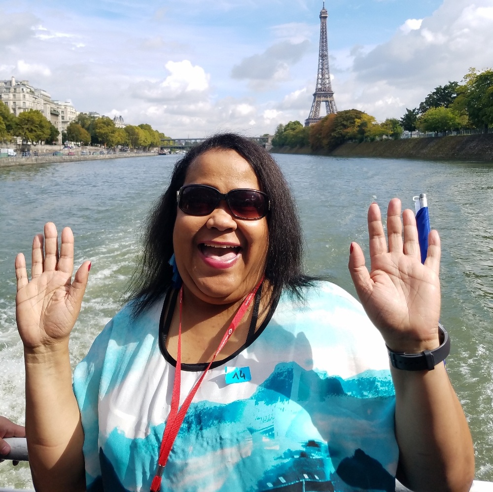 Meet your Posher, Valerie